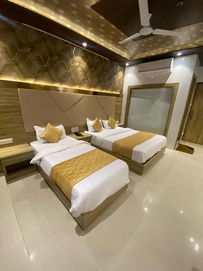 Hotel BKC CROWN - Near Trade Centre, Visa Consulate Mumbai Exterior foto