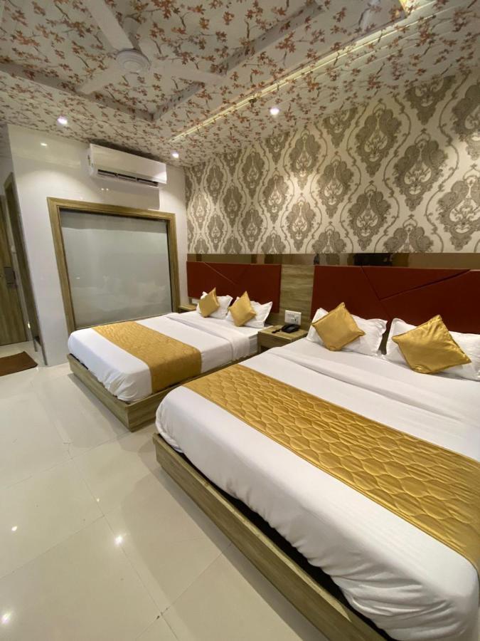 Hotel BKC CROWN - Near Trade Centre, Visa Consulate Mumbai Exterior foto