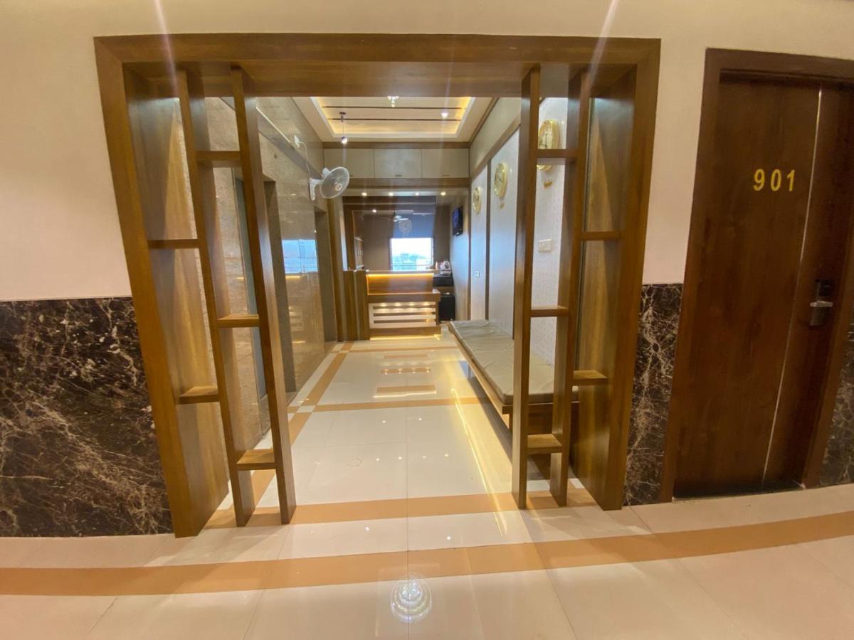 Hotel BKC CROWN - Near Trade Centre, Visa Consulate Mumbai Exterior foto
